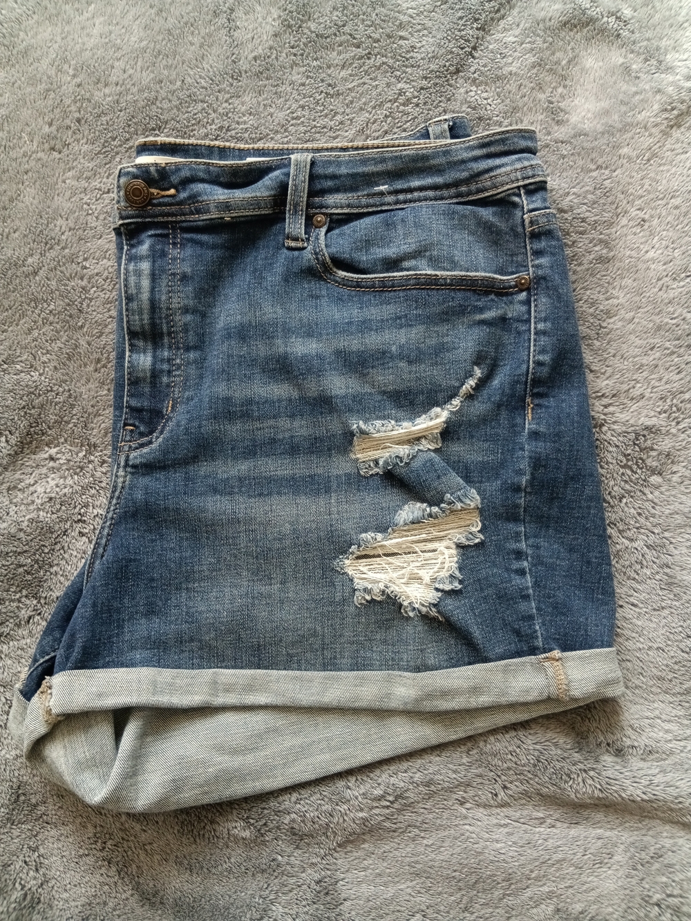 eunina Distressed Rolled-Hem Denim Shorts - Blue